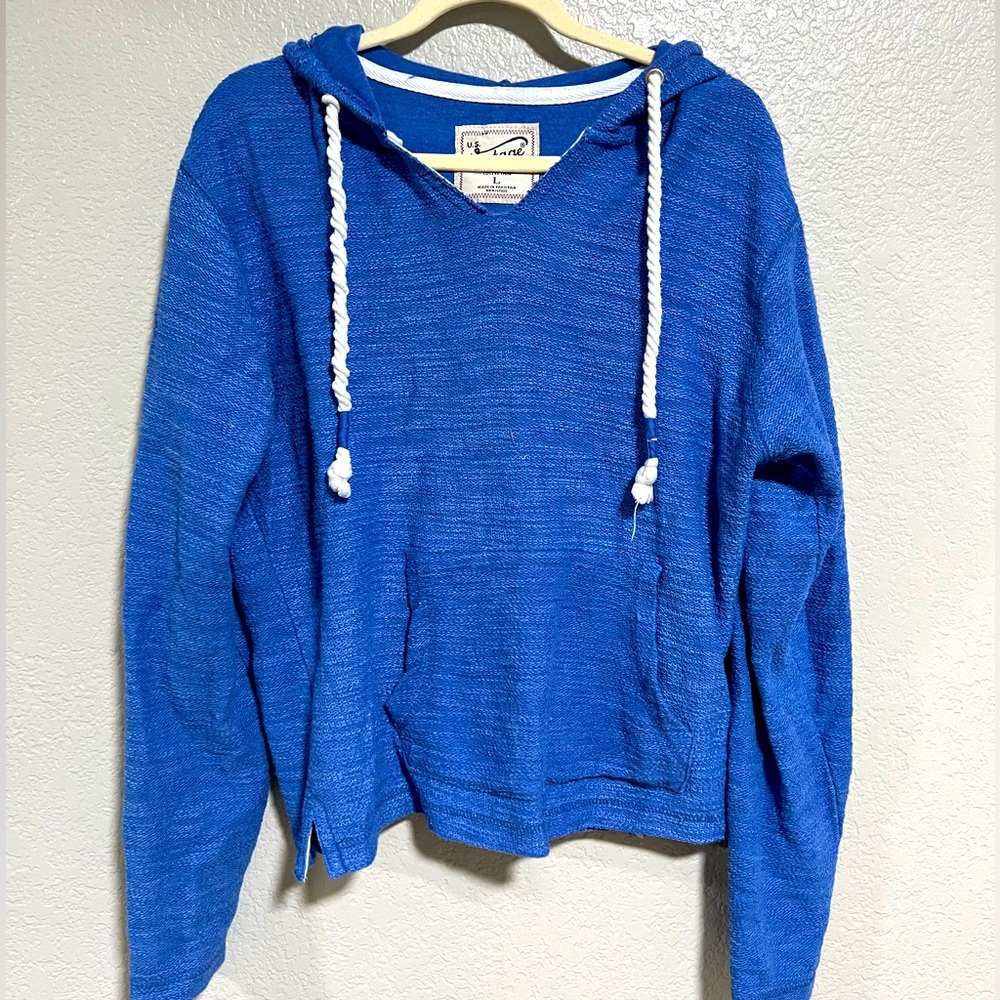 Old Navy Vintage beach sweatshirt size L Beachy blue